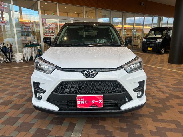 ライズ Z 4WD 登録済未使用車 LEDヘッドランプ アルミホイール シートヒーター 衝突被害軽減ブレーキ アイドリングストップ 横滑り防止装置 クリアランスソナー クルーズコントロール 盗難防止システム(2枚目)