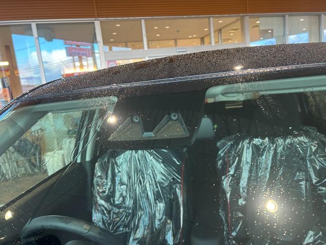 ライズ Z 4WD 登録済未使用車 LEDヘッドランプ アルミホイール シートヒーター 衝突被害軽減ブレーキ アイドリングストップ 横滑り防止装置 クリアランスソナー クルーズコントロール 盗難防止システム(9枚目)