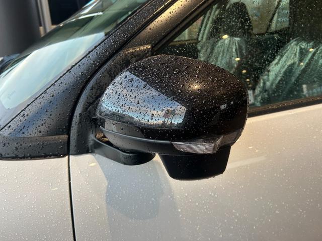 ライズ Z 4WD 登録済未使用車 LEDヘッドランプ アルミホイール シートヒーター 衝突被害軽減ブレーキ アイドリングストップ 横滑り防止装置 クリアランスソナー クルーズコントロール 盗難防止システム(23枚目)