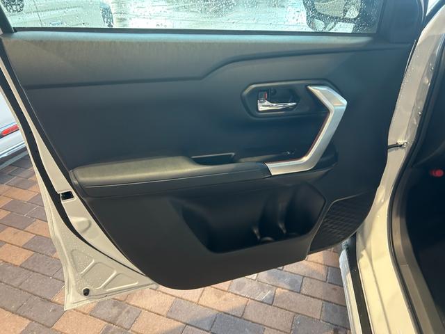 ライズ Z 4WD 登録済未使用車 LEDヘッドランプ アルミホイール シートヒーター 衝突被害軽減ブレーキ アイドリングストップ 横滑り防止装置 クリアランスソナー クルーズコントロール 盗難防止システム(24枚目)