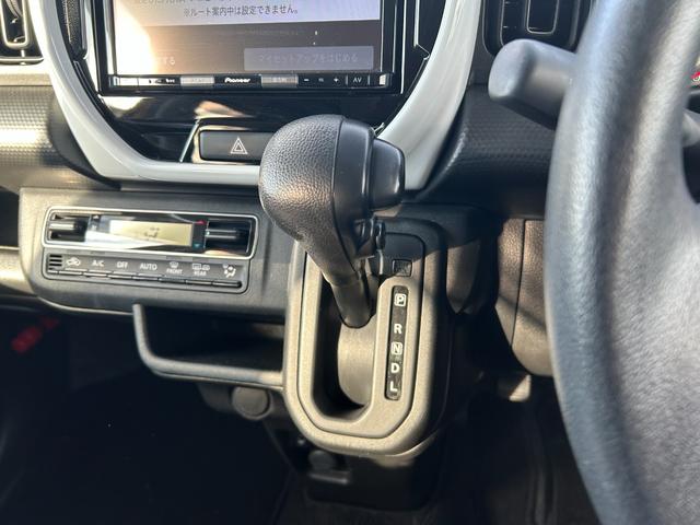 ハスラー ハイブリッドG ナビ付き フルセグTV ドラレコ付き デュアルカメラブレーキサポート スマートキー オートエアコン シートヒーター プッシュスタート アイドリングストップ 衝突被害軽減ブレーキ クリアランスソナー(17枚目)