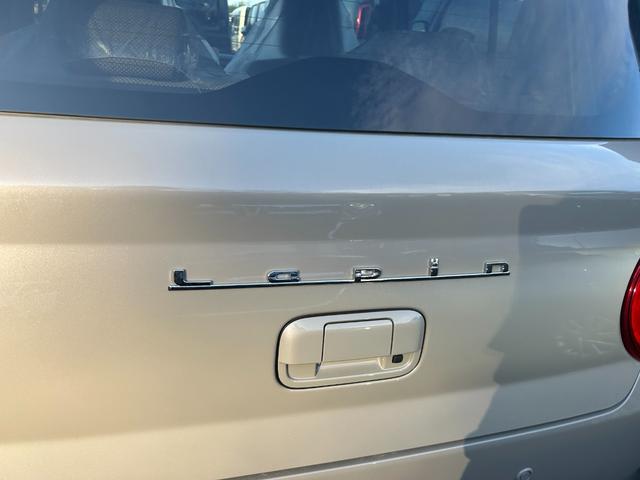 アルトラパン ハイブリッドG 届出済未使用車 シートヒーター 衝突被害軽減ブレーキ アイドリングストップ 横滑り防止装置 クリアランスソナー 盗難防止システム エアコン オートライト プッシュスタート スマートキー 電動格納ミラー(8枚目)