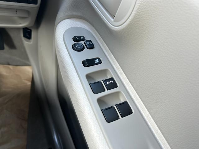 アルトラパン ハイブリッドG 届出済未使用車 シートヒーター 衝突被害軽減ブレーキ アイドリングストップ 横滑り防止装置 クリアランスソナー 盗難防止システム エアコン オートライト プッシュスタート スマートキー 電動格納ミラー(25枚目)