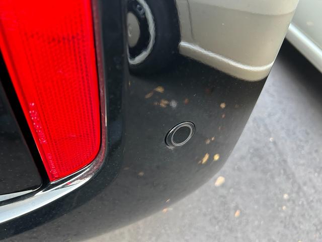 シエンタ ハイブリッドX 登録済未使用車 7人 3列シート ハイブリッド 片側電動スライドドア 衝突被害軽減ブレーキ 横滑り防止装置 オートエアコン オートライト プッシュスタート スマートキー 電動格納ミラー(10枚目)