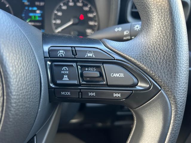 シエンタ ハイブリッドX 登録済未使用車 7人 3列シート ハイブリッド 片側電動スライドドア 衝突被害軽減ブレーキ 横滑り防止装置 オートエアコン オートライト プッシュスタート スマートキー 電動格納ミラー(19枚目)