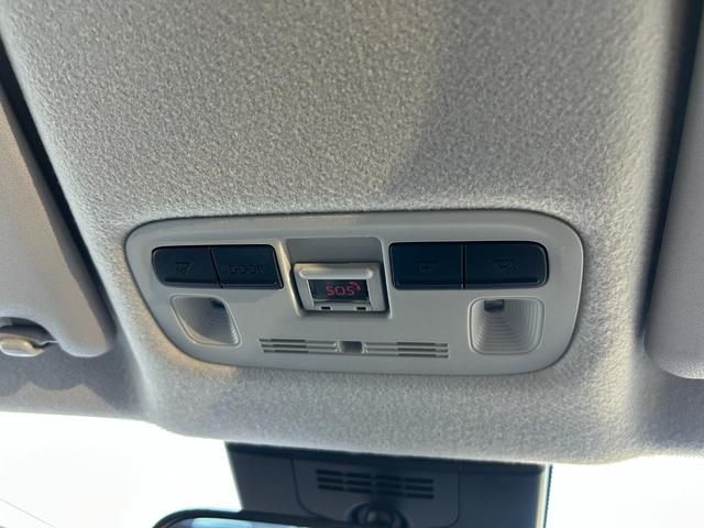 シエンタ ハイブリッドX 登録済未使用車 7人 3列シート ハイブリッド 片側電動スライドドア 衝突被害軽減ブレーキ 横滑り防止装置 オートエアコン オートライト プッシュスタート スマートキー 電動格納ミラー(25枚目)