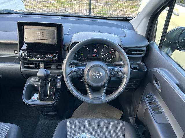 シエンタ ハイブリッドX 登録済未使用車 7人 3列シート ハイブリッド 片側電動スライドドア 衝突被害軽減ブレーキ 横滑り防止装置 オートエアコン オートライト プッシュスタート スマートキー 電動格納ミラー(31枚目)