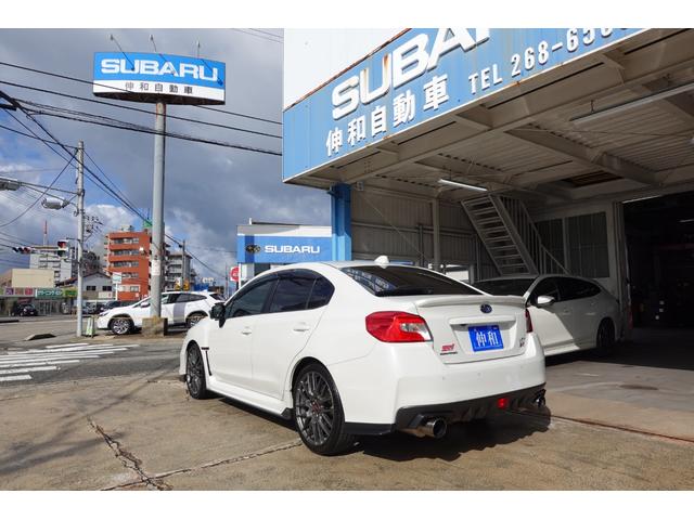 今では貴重になってしまった、水平対向２Ｌ．ＤＩＴターボ／３００ＰＳ＋スポーツリニアトロニックの爽快な走りを是非体感してみて下さい！グー鑑定、内外装共に５点の車両です！（最高評価５）