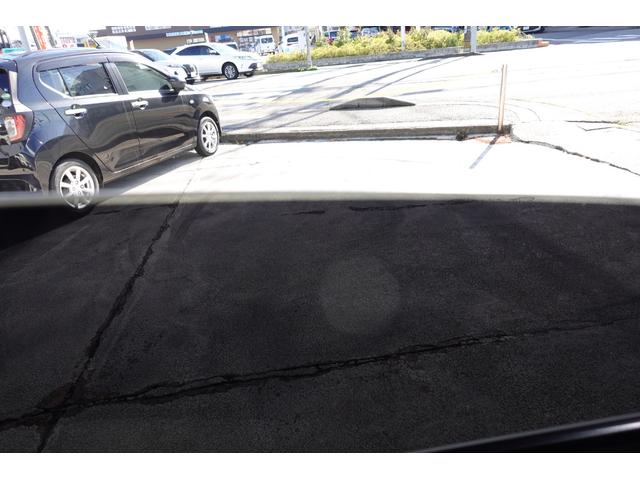 後席スモークフィルム付きです