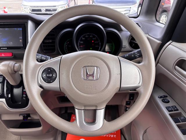 Ｎ－ＢＯＸ Ｇ・Ｌパッケージ　４ＷＤ　両側スライドドア　スマートキー　アイドリングストップ　ベンチシート　ＣＶＴ　盗難防止システム　ＡＢＳ　ＥＳＣ　アルミホイール　衝突安全ボディ　エアコン　パワーステアリング　パワーウィンドウ（3枚目）