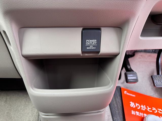 Ｎ－ＢＯＸ Ｇ・Ｌパッケージ　４ＷＤ　両側スライドドア　スマートキー　アイドリングストップ　ベンチシート　ＣＶＴ　盗難防止システム　ＡＢＳ　ＥＳＣ　アルミホイール　衝突安全ボディ　エアコン　パワーステアリング　パワーウィンドウ（9枚目）