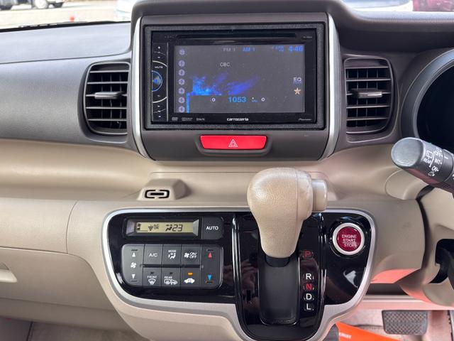 Ｎ－ＢＯＸ Ｇ・Ｌパッケージ　４ＷＤ　両側スライドドア　スマートキー　アイドリングストップ　ベンチシート　ＣＶＴ　盗難防止システム　ＡＢＳ　ＥＳＣ　アルミホイール　衝突安全ボディ　エアコン　パワーステアリング　パワーウィンドウ（10枚目）