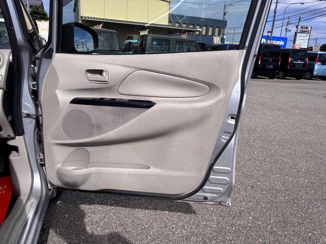 デイズ J キーレスエントリー CVT ABS 衝突安全ボディ エアコン パワーステアリング パワーウィンドウ(27枚目)