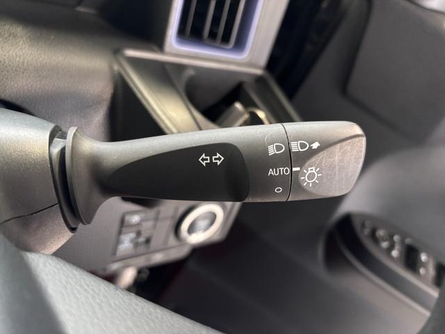 タント Ｘ　両側スライドドア　衝突被害軽減システム　ＬＥＤヘッドランプ　スマートキー　アイドリングストップ　ベンチシート　ＣＶＴ　盗難防止システム　ＡＢＳ　ＥＳＣ　衝突安全ボディ　エアコン　パワーステアリング（7枚目）