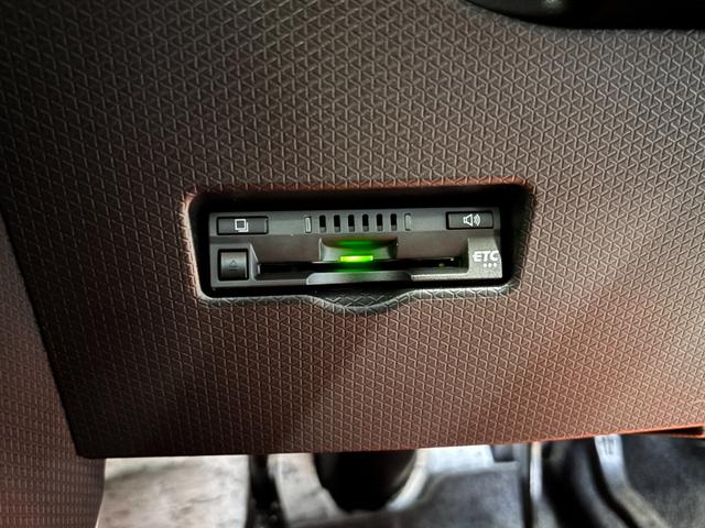 タント Ｘ　両側スライドドア　衝突被害軽減システム　ＬＥＤヘッドランプ　スマートキー　アイドリングストップ　ベンチシート　ＣＶＴ　盗難防止システム　ＡＢＳ　ＥＳＣ　衝突安全ボディ　エアコン　パワーステアリング（15枚目）