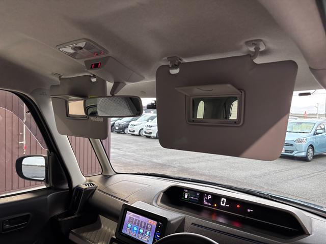 タント Ｘ　両側スライドドア　衝突被害軽減システム　ＬＥＤヘッドランプ　スマートキー　アイドリングストップ　ベンチシート　ＣＶＴ　盗難防止システム　ＡＢＳ　ＥＳＣ　衝突安全ボディ　エアコン　パワーステアリング（16枚目）