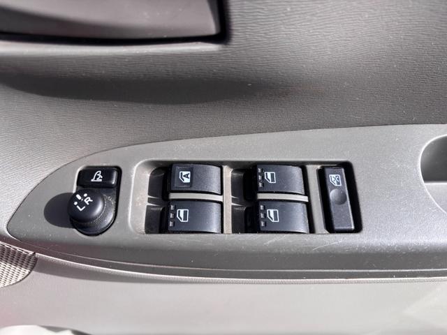 タント L SAIII スライドドア クリアランスソナー 衝突被害軽減システム キーレスエントリー CVT 盗難防止システム ABS ESC CD 衝突安全ボディ エアコン パワーステアリング パワーウィンドウ(18枚目)