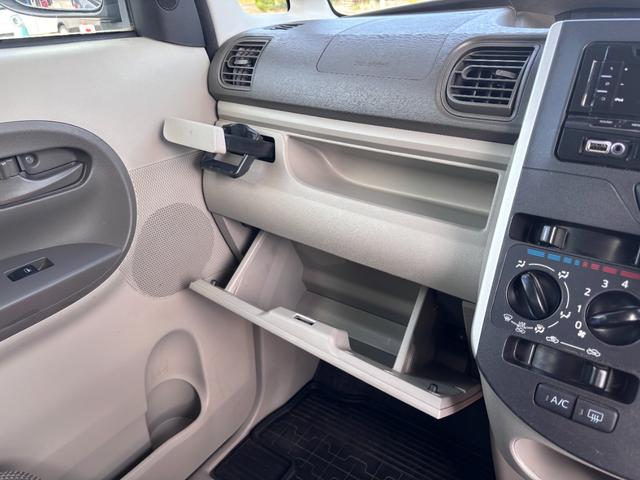 タント L SAIII スライドドア クリアランスソナー 衝突被害軽減システム キーレスエントリー CVT 盗難防止システム ABS ESC CD 衝突安全ボディ エアコン パワーステアリング パワーウィンドウ(23枚目)