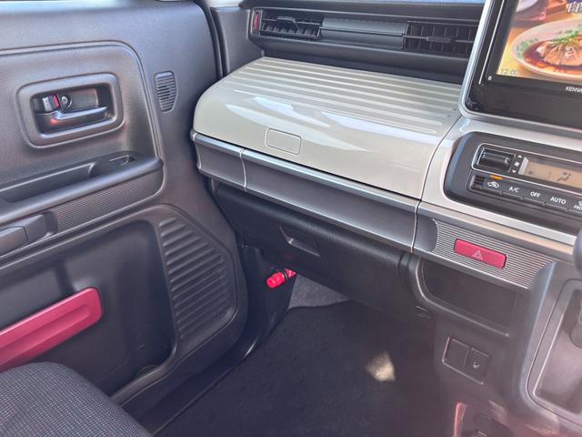 スペーシア ハイブリッドX 両側スライドドア クリアランスソナー 衝突被害軽減システム スマートキー アイドリングストップ CVT 盗難防止システム ABS ESC 衝突安全ボディ エアコン パワーステアリング パワーウィンドウ(16枚目)