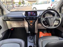 ｉＱ １３０Ｇ　レザーパッケージ　アルミホイール　スマートキー　ＣＶＴ 1150110A30251212W001 2