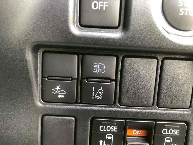 ヴォクシー ＺＳ　煌ＩＩ　４ＷＤ　ドライブレコーダー　ＥＴＣ　バックカメラ　ナビ　オートクルーズコントロール　レーンアシスト　衝突被害軽減システム　両側電動スライドドア　オートマチックハイビーム　オートライト（7枚目）