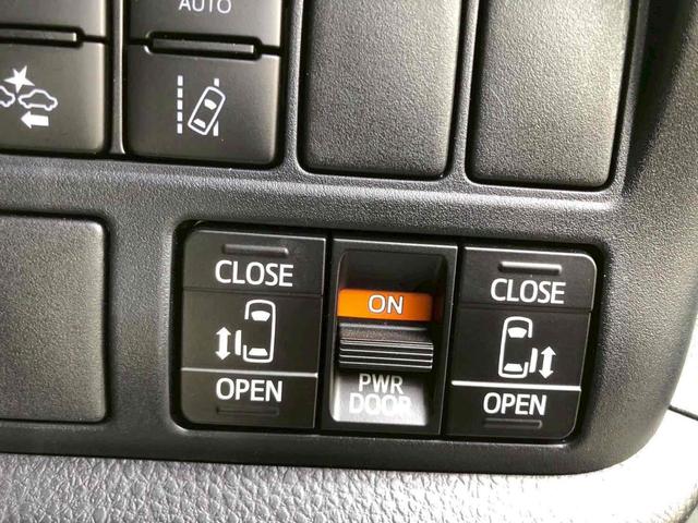 ヴォクシー ＺＳ　煌ＩＩ　４ＷＤ　ドライブレコーダー　ＥＴＣ　バックカメラ　ナビ　オートクルーズコントロール　レーンアシスト　衝突被害軽減システム　両側電動スライドドア　オートマチックハイビーム　オートライト（8枚目）