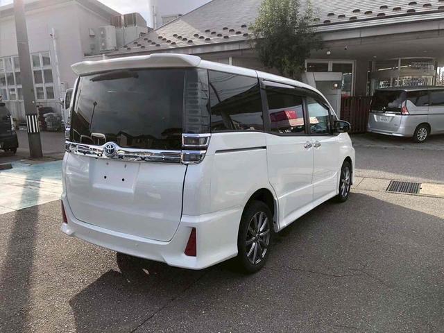 ヴォクシー ＺＳ　煌ＩＩ　４ＷＤ　ドライブレコーダー　ＥＴＣ　バックカメラ　ナビ　オートクルーズコントロール　レーンアシスト　衝突被害軽減システム　両側電動スライドドア　オートマチックハイビーム　オートライト（15枚目）