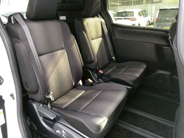 ヴォクシー ＺＳ　煌ＩＩ　４ＷＤ　ドライブレコーダー　ＥＴＣ　バックカメラ　ナビ　オートクルーズコントロール　レーンアシスト　衝突被害軽減システム　両側電動スライドドア　オートマチックハイビーム　オートライト（30枚目）