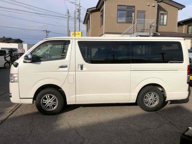 ハイエースバン ロングスーパーＧＬ　ドライブレコーダー　バックカメラ　ナビ　ＴＶ　レーンアシスト　衝突被害軽減システム　両側スライドドア　オートマチックハイビーム　オートライト　電動格納ミラー　ＡＴ　アルミホイール　ＣＤ（17枚目）