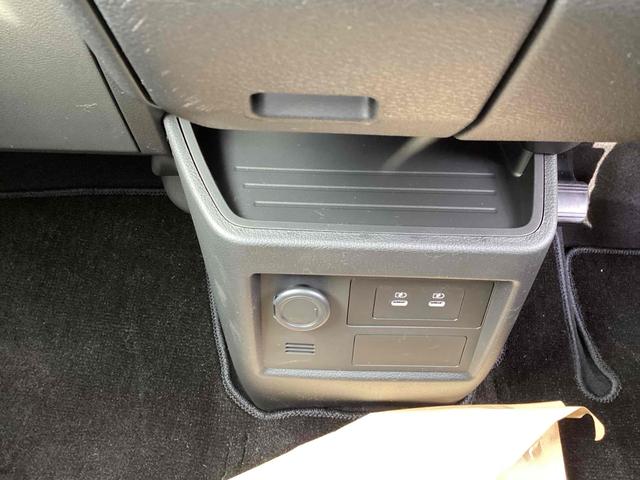 ルークス Ｘ　４ＷＤ　全周囲カメラ　両側スライド・片側電動　クリアランスソナー　衝突被害軽減システム　オートライト　ＬＥＤヘッドランプ　スマートキー　アイドリングストップ　シートヒーター　ベンチシート　ＣＶＴ（6枚目）