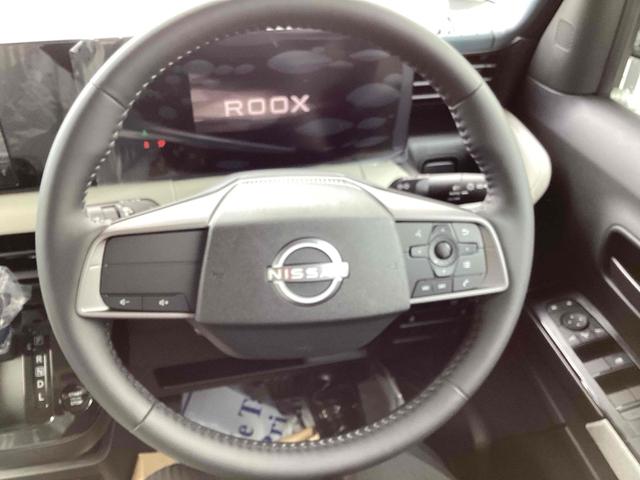 ルークス Ｘ　４ＷＤ　全周囲カメラ　両側スライド・片側電動　ナビ　クリアランスソナー　衝突被害軽減システム　オートライト　ＬＥＤヘッドランプ　スマートキー　アイドリングストップ　電動格納ミラー　シートヒーター（2枚目）