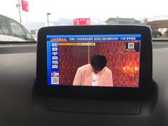 ＴＶ付きの車となっております。ドライブの合間の休憩中に気になる番組を見ることができます。 5