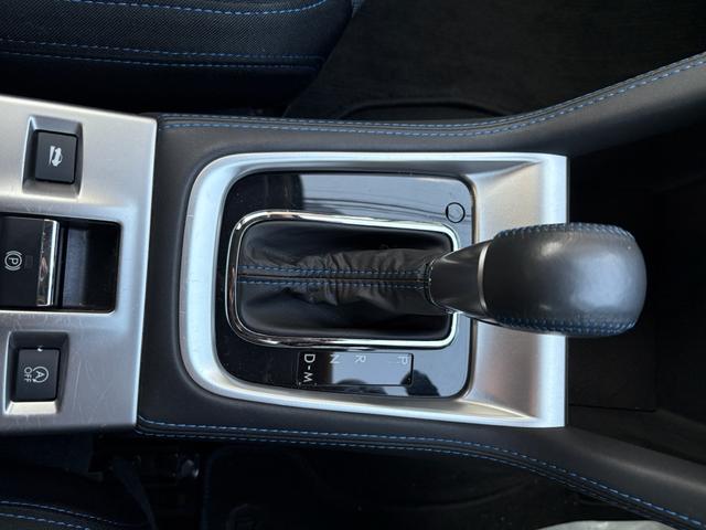 レヴォーグ 1.6GT-Sアイサイト 4WD 禁煙車 フルセグTV Bluetooth バックカメラ ETC 衝突軽減ブレーキ 追従クルーズコントロール レーンアシスト 運転席助手席パワーシート LEDヘッドランプ LEDアクセサリライト(15枚目)