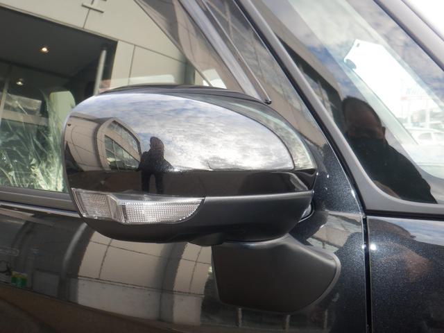 ルーミー カスタムＧ　登録済み未使用車・９インチディスプレイオーディオ・全方位カメラ・運転席／助手席シートヒーター・シートバックテーブル（10枚目）