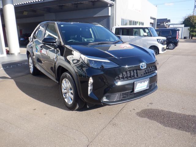 ヤリスクロス ハイブリッドＧ　９インチディスプレイオーディオ・バックカメラ・シートヒーター・純正アルミ（5枚目）