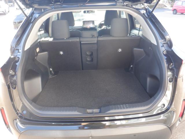 ヤリスクロス ハイブリッドＧ　９インチディスプレイオーディオ・バックカメラ・シートヒーター・純正アルミ（27枚目）