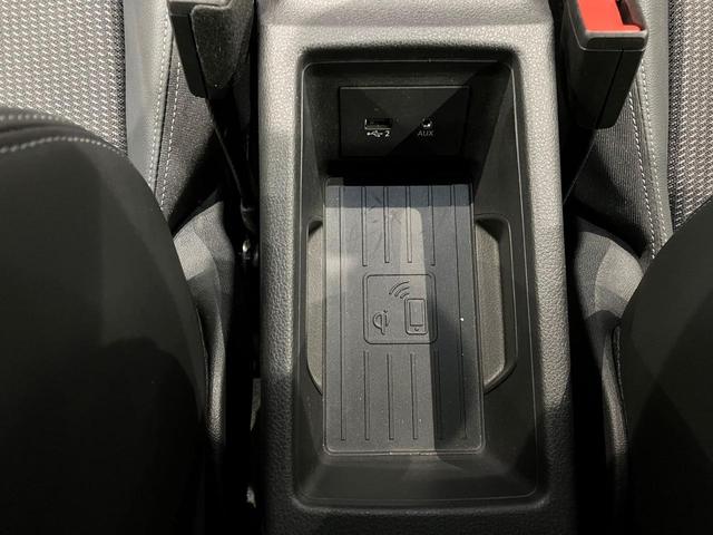 Ｑ２ ３５ＴＦＳＩ　Ｓライン　デモカー　ナビ　ＴＶ　ＥＴＣ　バーチャルコックピット　スマートフォンインターフェース　ワイヤレスチャージング　ＬＥＤヘッドライト　リヤビューカメラ　アウディホールドアシスト　アンビエントライティング（13枚目）