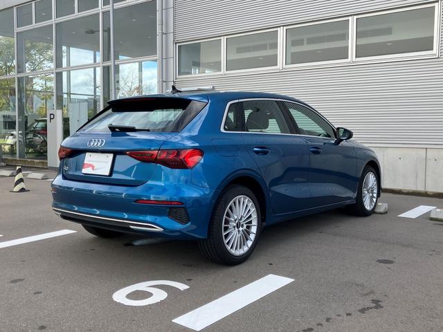 Ａ３ スポーツバック３０ＴＦＳＩアドバンスド　認定中古車／ワンオーナー（4枚目）