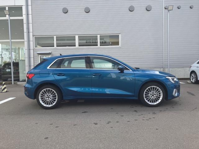 Ａ３ スポーツバック３０ＴＦＳＩアドバンスド　認定中古車／ワンオーナー（8枚目）