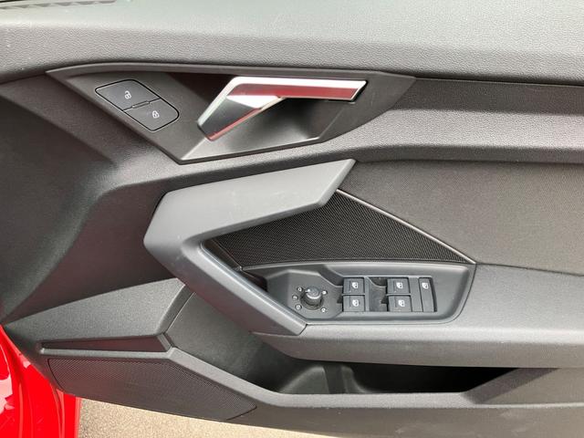 Ａ３ スポーツバック３０ＴＦＳＩ　認定中古車／ワンオーナー（19枚目）