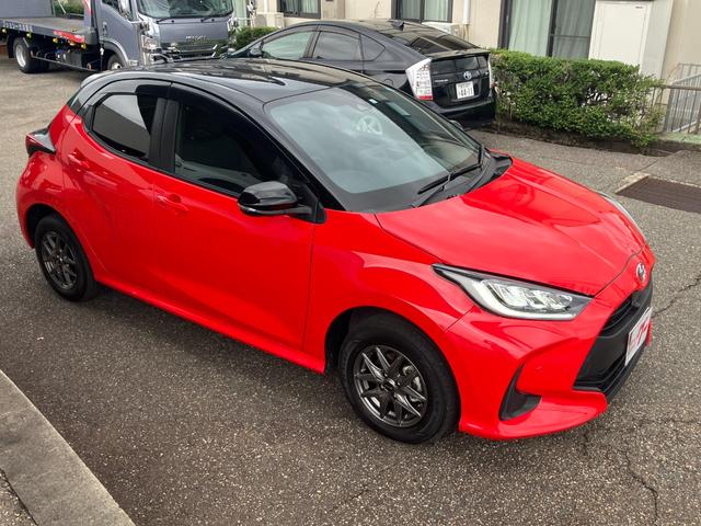 ヤリス Ｇ　４ＷＤ　ＥＴＣ　全周囲カメラ　ナビ　クリアランスソナー　オートクルーズコントロール　レーンアシスト　衝突被害軽減システム　アルミホイール　オートマチックハイビーム　オートライト　スマートキー（23枚目）