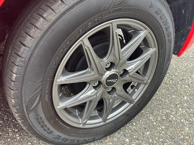 ヤリス Ｇ　４ＷＤ　ＥＴＣ　全周囲カメラ　ナビ　クリアランスソナー　オートクルーズコントロール　レーンアシスト　衝突被害軽減システム　アルミホイール　オートマチックハイビーム　オートライト　スマートキー（30枚目）