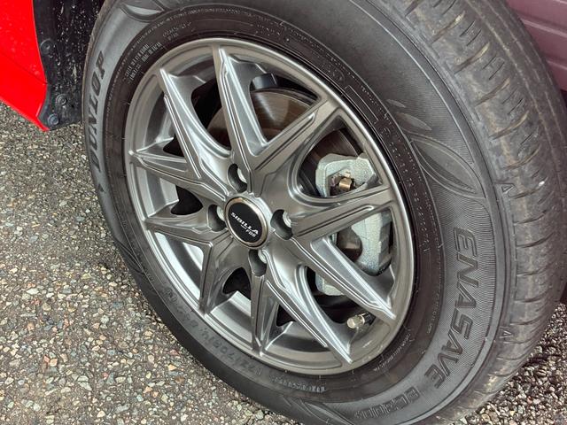 ヤリス Ｇ　４ＷＤ　ＥＴＣ　全周囲カメラ　ナビ　クリアランスソナー　オートクルーズコントロール　レーンアシスト　衝突被害軽減システム　アルミホイール　オートマチックハイビーム　オートライト　スマートキー（31枚目）