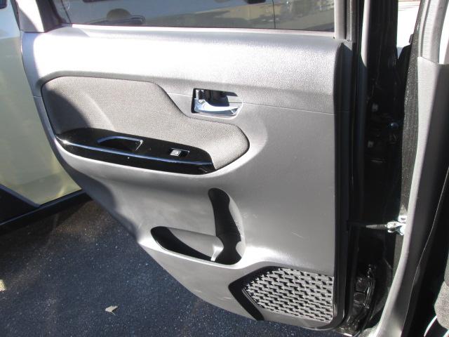 ムーヴ カスタム　ＲＳ　ハイパーリミテッドＳＡＩＩＩ　プッシュスタート　スマートキー　ＬＥＤヘッドライト　ＥＴＣ　衝突被害軽減装置　純正ナビ　フルセグＴＶ　バックカメラ　純正アルミ　ドライブレコーダー（前後２カメラ）　ハーフレザーシート（33枚目）