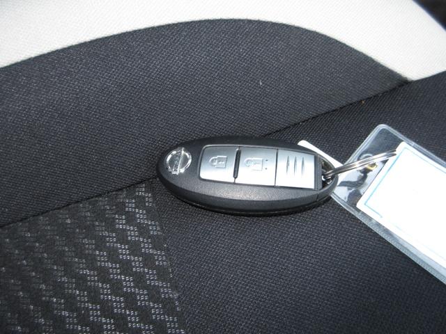 ノート e-パワー X Vセレクション インテリジェントキー LEDヘッド ETC 衝突被害軽減 純正ナビ TV(フルセグ) アラウンドビューモニター DVD CD 純正アルミ デジタルインナーミラー ドラレコ(41枚目)