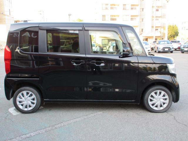 N-BOX G・Lホンダセンシング スマートキー LEDヘッド ETC 衝突被害軽減システム 純正ナビ TV(フルセグ) バックカメラ 左側パワースライドドア クルーズコントロール シートヒーター(フロント左右)(4枚目)