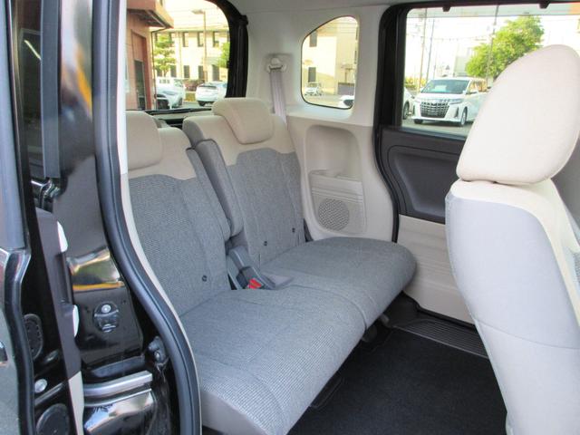 N-BOX G・Lホンダセンシング スマートキー LEDヘッド ETC 衝突被害軽減システム 純正ナビ TV(フルセグ) バックカメラ 左側パワースライドドア クルーズコントロール シートヒーター(フロント左右)(9枚目)