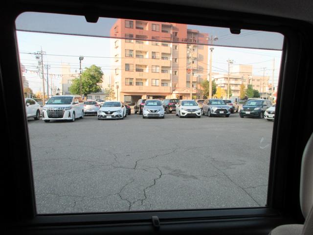 N-BOX G・Lホンダセンシング スマートキー LEDヘッド ETC 衝突被害軽減システム 純正ナビ TV(フルセグ) バックカメラ 左側パワースライドドア クルーズコントロール シートヒーター(フロント左右)(14枚目)