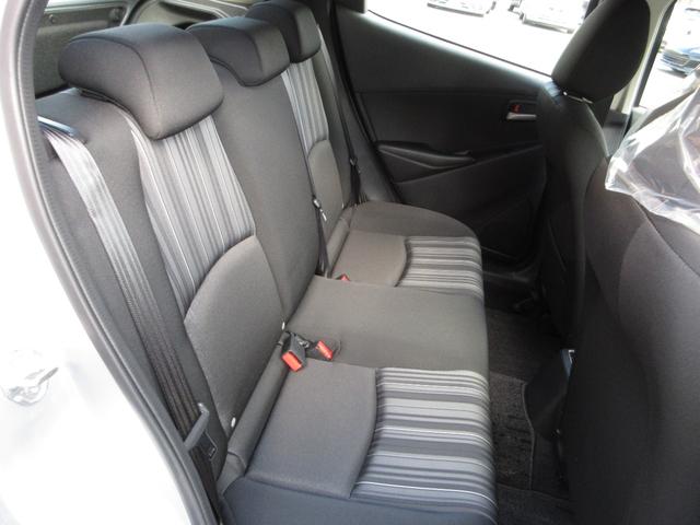 ＭＡＺＤＡ２ １５Ｓ　フル装備　キーレスエントリー　プッシュスタート　衝突被害軽減システム　純正ナビ　ＴＶ（フルセグ）　バックカメラ　ＴＶフリー未実施（9枚目）