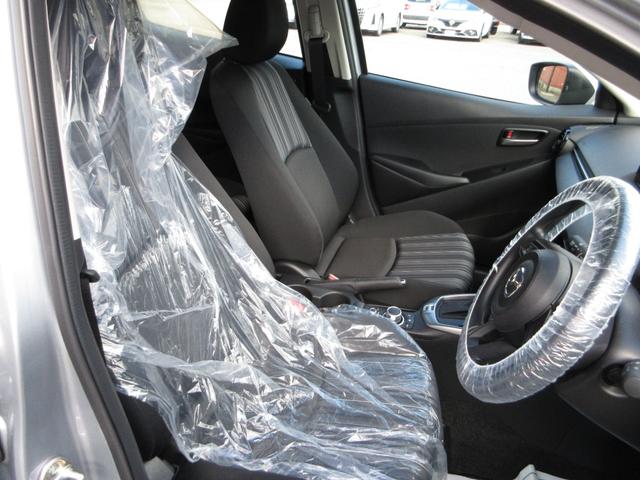 ＭＡＺＤＡ２ １５Ｓ　フル装備　キーレスエントリー　プッシュスタート　衝突被害軽減システム　純正ナビ　ＴＶ（フルセグ）　バックカメラ　ＴＶフリー未実施（12枚目）